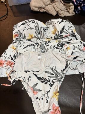 White Floral Two-Piece Swimsuit Set